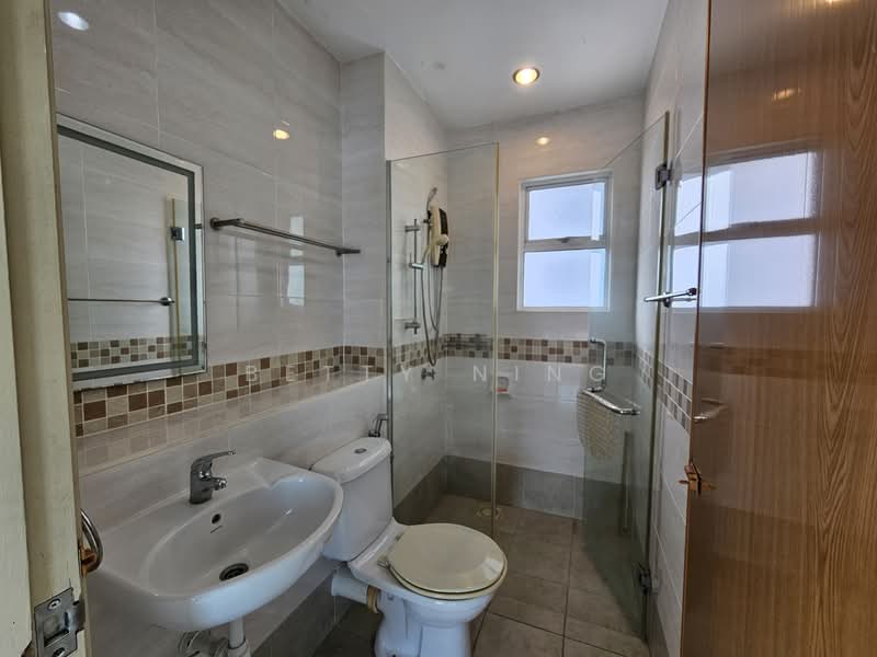 Servis Apartment untuk Dijual di Casa Suites - Betty Ning - Bathroom - PropertyGuru.com.my