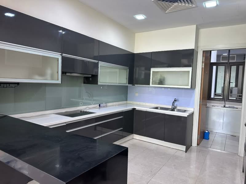 Service Residence for Sale at Suria Stonor - Ryan Lim - Kitchen - PropertyGuru.com.my