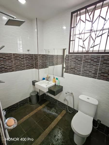 2-storey Terraced House for Sale in Kota Kemuning (Shah Alam) - Irish Shek - Bathroom - PropertyGuru.com.my