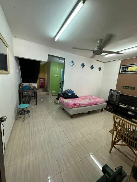 2-storey Terraced House for Sale in Bandar Putra Bertam (Kepala Batas) - Aswad . - Living Room - PropertyGuru.com.my