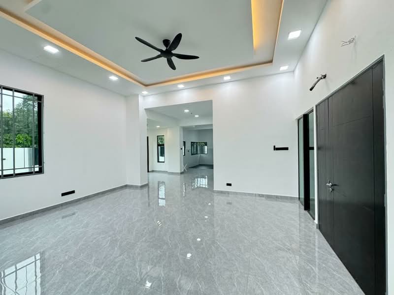 2-storey Terraced House for Sale in Klang (Selangor) - Alex Lee - Living Room - PropertyGuru.com.my