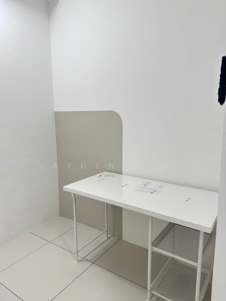 Service Residence for Rent at Vivo Executive Apartment - Jayden Yeap - Study - PropertyGuru.com.my