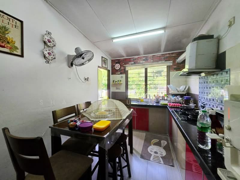 Terraced House for Sale in Bandar Kinrara Seksyen 5 (Bandar Kinrara) - Shafiq Muttalib - Kitchen - PropertyGuru.com.my