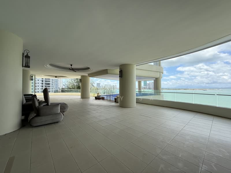 Kondominium untuk Disewa di 8 Gurney (The Shore Condominium) - Stanley Saw - Balcony - PropertyGuru.com.my