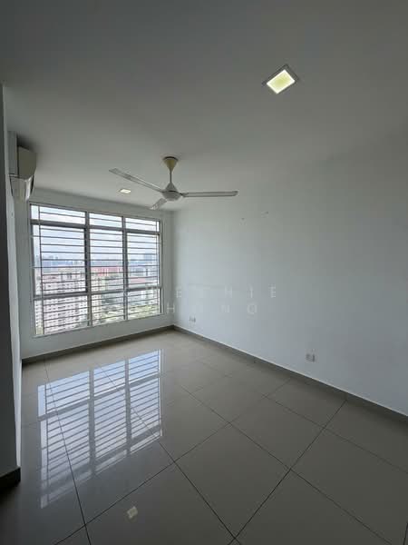 Condominium for Sale at Suasana Lumayan - Kweenie Chong - Living Room - PropertyGuru.com.my