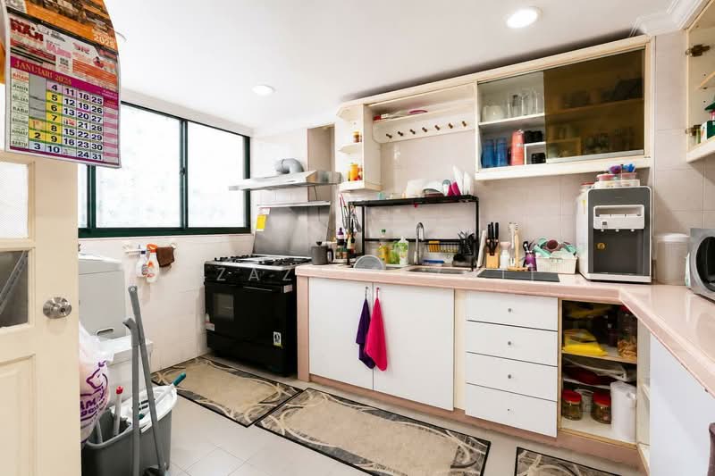 Condominium for Sale at Tiara Ampang - Izzaza Izzati - Kitchen - PropertyGuru.com.my