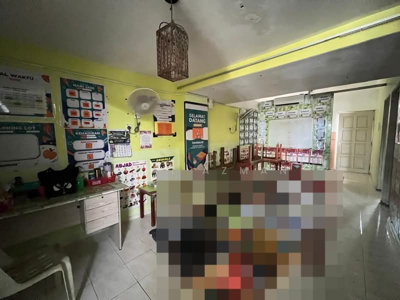 1.5-storey Terraced House for Sale in Taman Psj (Sungai Karang) - Izzat Azman - Study - PropertyGuru.com.my