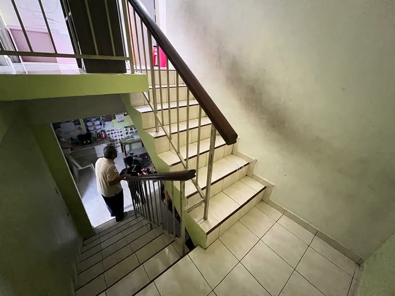 1.5-storey Terraced House for Sale in Taman Psj (Sungai Karang) - Izzat Azman - Interior - PropertyGuru.com.my