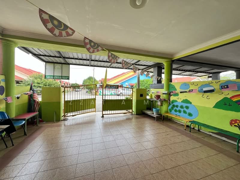 1.5-storey Terraced House for Sale in Taman Psj (Sungai Karang) - Izzat Azman - Exterior - PropertyGuru.com.my