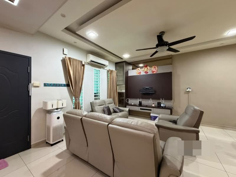 Rumah Teres 2 Tingkat untuk Dijual di Taman Sentosa Perdana (Klang) - Louis Chan - Living Room - PropertyGuru.com.my