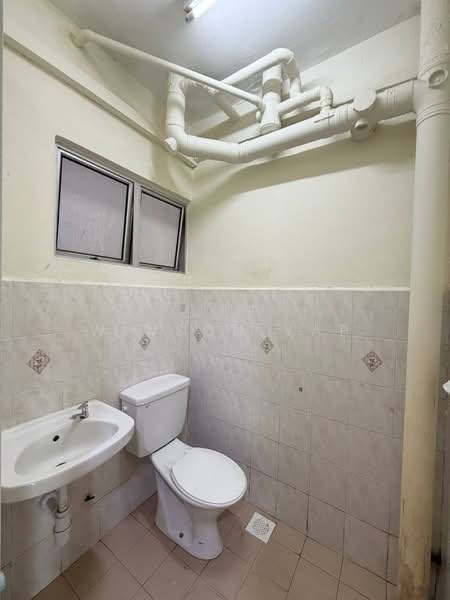 Apartment for Sale at Bayu Puteri 2 - Winson Yap - Bathroom - PropertyGuru.com.my