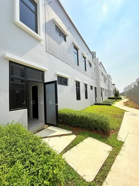 2-storey Terraced House for Sale in Taman Mount Austin (Tebrau) - JOANNE YONG - Exterior - PropertyGuru.com.my