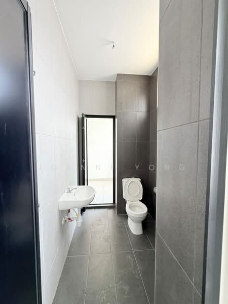 2-storey Terraced House for Sale in Taman Mount Austin (Tebrau) - JOANNE YONG - Bathroom - PropertyGuru.com.my