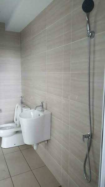 Servis Apartment untuk Disewa di Serviced Residence @ 3 Towers - Jacksley Wong - Bathroom - PropertyGuru.com.my