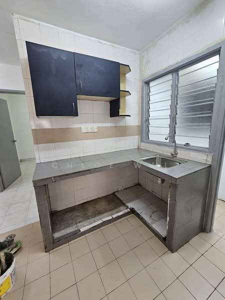 Flat for Sale at Flora Damansara Flat - Chloe Wai - Kitchen - PropertyGuru.com.my