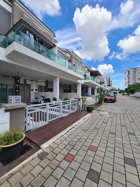3-storey Terraced House for Sale in Taman Lembah Indah (Simpang Ampat) - Alex Ho - Exterior - PropertyGuru.com.my