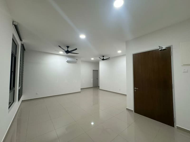 Townhouse for Rent in Eco Sanctuary (Telok Panglima Garang) - Janet Hng - Living Room - PropertyGuru.com.my