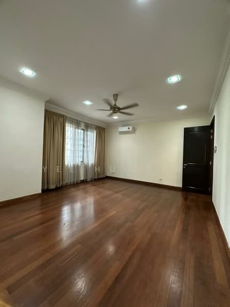 Bungalow House for Rent in Mont Kiara (Kuala Lumpur) - Yee Hui Sew - Living Room - PropertyGuru.com.my