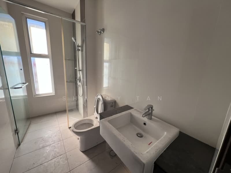 Rumah Banglo untuk Dijual di Bandar Sungai Long (Selangor) - Shanny Tan - Bathroom - PropertyGuru.com.my