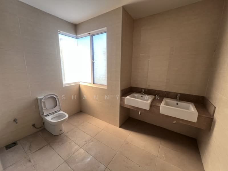Rumah Banglo untuk Dijual di Bandar Sungai Long (Selangor) - Shanny Tan - Bathroom - PropertyGuru.com.my