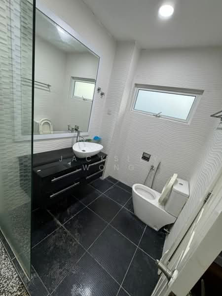 Bungalow for Rent in Taman Ampang Utama (Ampang) - Jacksley Wong - Bathroom - PropertyGuru.com.my