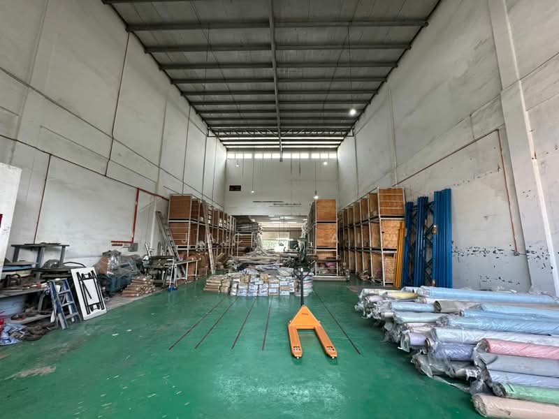 Kilang untuk Dijual di Taman Bukit Serdang (Seri Kembangan) - Jack Lai - Interior - PropertyGuru.com.my