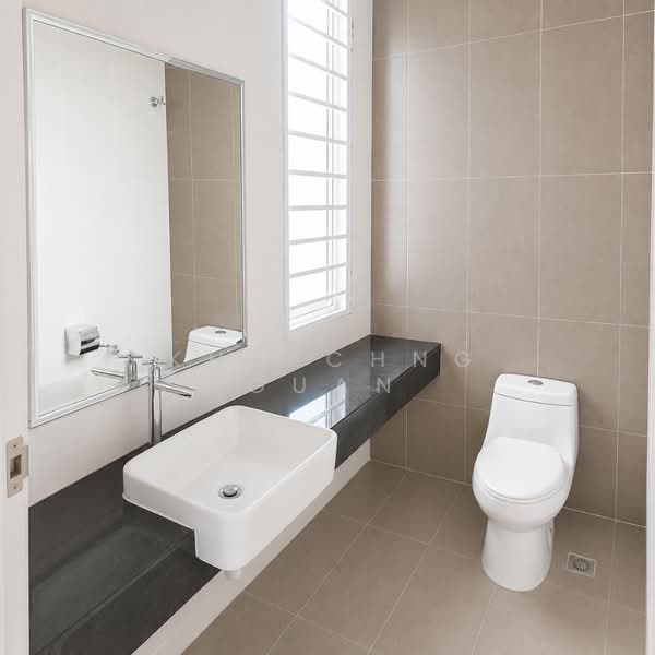 Semi-Detached House for Rent in Seri Kembangan (Selangor) - Kho Chng Guan - Bathroom - PropertyGuru.com.my