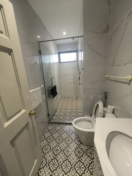 3-storey Terraced House for Sale in Desa Parkcity (Kuala Lumpur) - Albby Koah - Bathroom - PropertyGuru.com.my