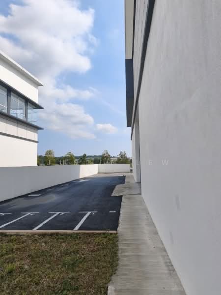 Shop / Office for Rent in Bandar Enstek (Negeri Sembilan) - Justin Lew - Exterior - PropertyGuru.com.my