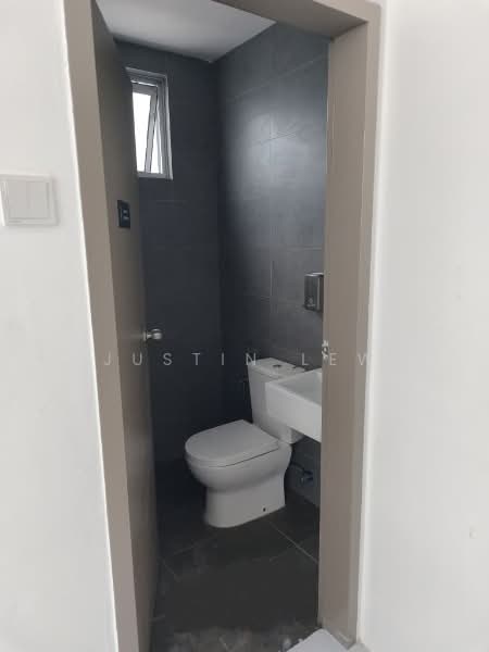 Shop / Office for Rent in Bandar Enstek (Negeri Sembilan) - Justin Lew - Bathroom - PropertyGuru.com.my