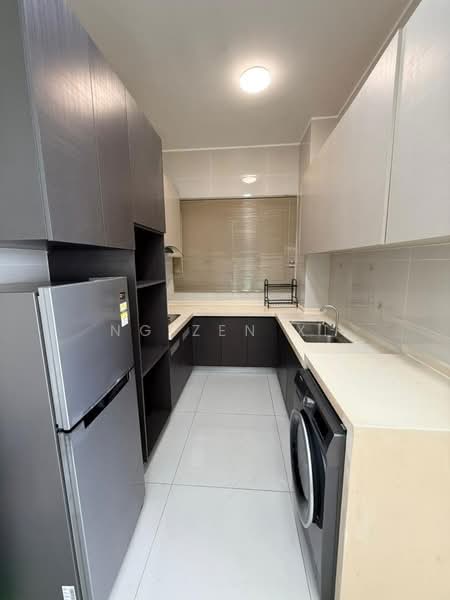 Condominium for Rent at Amberside @ Country Garden Danga Bay - NG ZEN XI - Kitchen - PropertyGuru.com.my