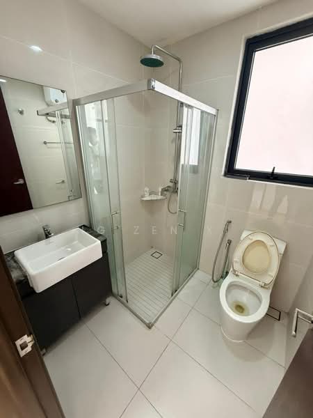 Condominium for Rent at Amberside @ Country Garden Danga Bay - NG ZEN XI - Bathroom - PropertyGuru.com.my