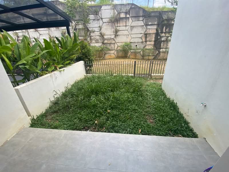 3-storey Terraced House for Rent in Tamansari (Rawang) - Michael Siong - Garden - PropertyGuru.com.my