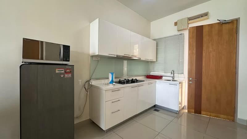 Servis Apartment untuk Disewa di Oasis Serviced Suites @ Oasis Ara Damansara - Tom Ting - Kitchen - PropertyGuru.com.my