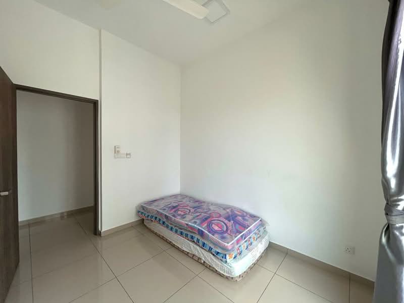 Kondominium untuk Dijual di Tree Sparina - Ping Koay - Bedroom - PropertyGuru.com.my