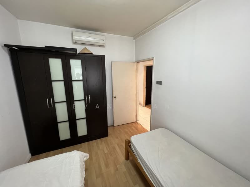 Condominium for Sale at The Tamarind - Evan Chan - Bedroom - PropertyGuru.com.my