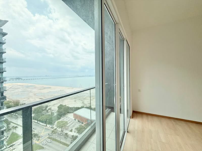 Kondominium untuk Dijual di QuayWest Residence - Rain Yu - Master Bedroom - PropertyGuru.com.my