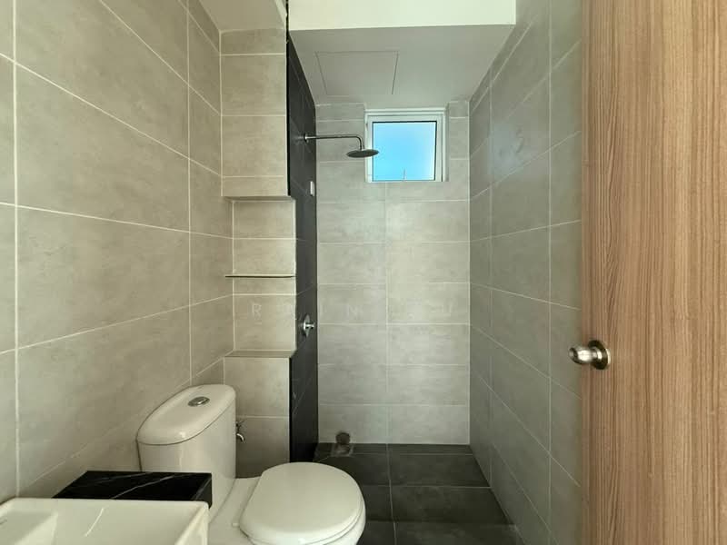 Kondominium untuk Dijual di QuayWest Residence - Rain Yu - Bathroom 2 - PropertyGuru.com.my