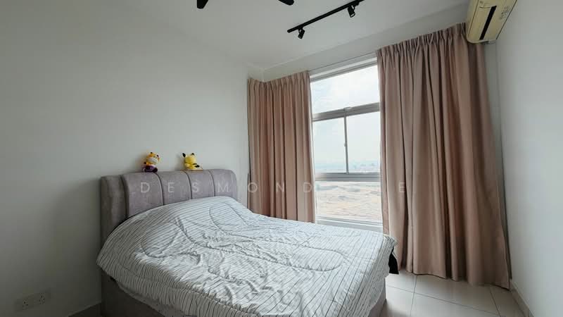 Pangsapuri untuk Dijual di D'Rich Executive Suites - Desmond Lee - Bedroom - PropertyGuru.com.my