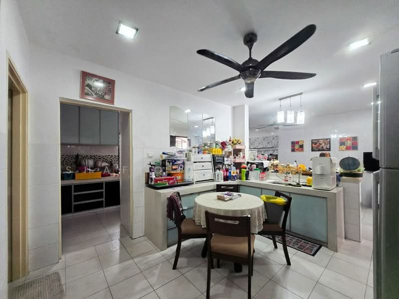 Semi-Detached House for Sale in Taman Saujana Emas (Kajang) - Shafiq Muttalib - Kitchen - PropertyGuru.com.my