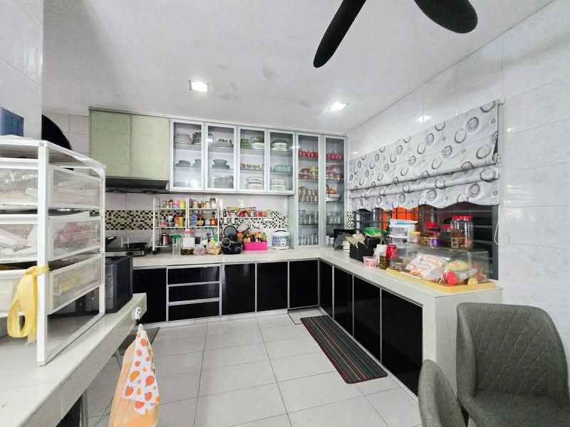 Semi-Detached House for Sale in Taman Saujana Emas (Kajang) - Shafiq Muttalib - Kitchen - PropertyGuru.com.my