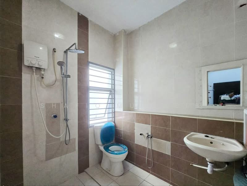 Semi-Detached House for Sale in Taman Saujana Emas (Kajang) - Shafiq Muttalib - Bathroom - PropertyGuru.com.my