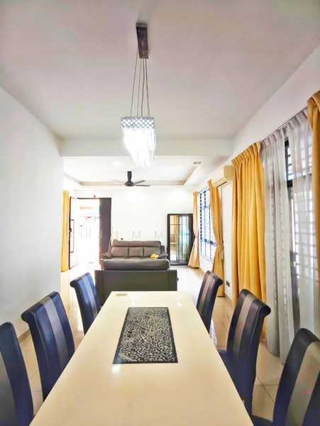 Rumah Kluster untuk Dijual di Taman Setia Indah (Tebrau) - Jimmy . - Dining Room - PropertyGuru.com.my