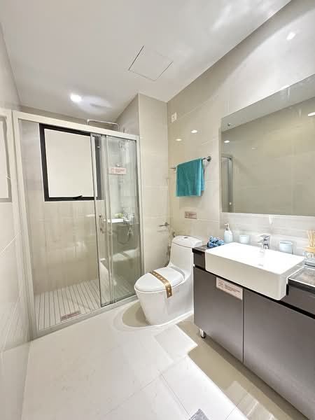Servis Apartment untuk Dijual di Skysuites @ Meldrum Hills - Elsa Wong - Bathroom - PropertyGuru.com.my