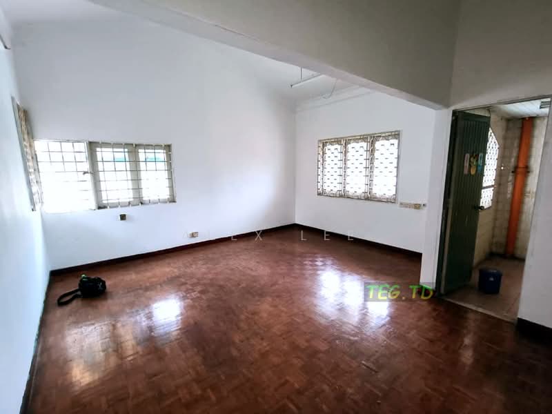 Rumah Banglo untuk Dijual di Klang (Selangor) - Alex Lee - Living Room - PropertyGuru.com.my