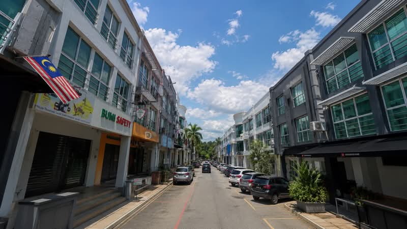 Shop for Rent in Bandar Puteri Puchong (Puchong) - D Wong - Exterior - PropertyGuru.com.my