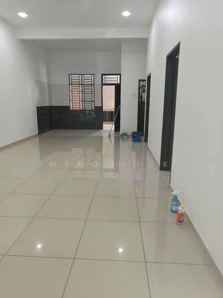 Rumah Berkembar untuk Disewa di Kelapa Sawit (Kulai) - Meng Hock - Dining Room - PropertyGuru.com.my