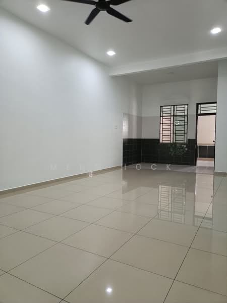 Rumah Berkembar untuk Disewa di Kelapa Sawit (Kulai) - Meng Hock - Dining Room - PropertyGuru.com.my