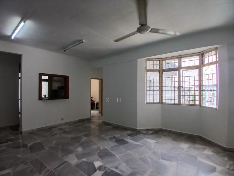 Apartment for Sale at Subang Perdana Goodyear Court 10 - KH Khoo - Living Room - PropertyGuru.com.my