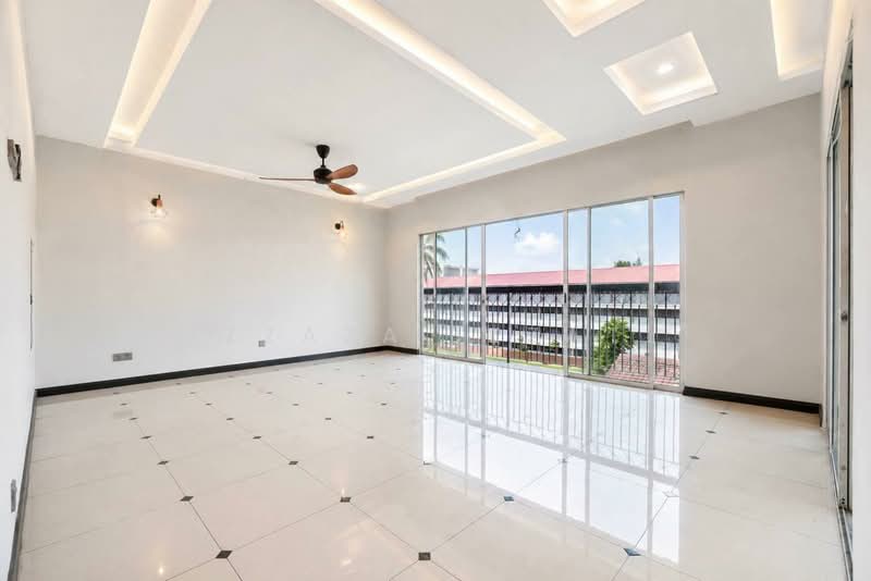 Semi-Detached House for Sale in Taman Cemerlang (Gombak) - Izzaza Izzati - Living Room - PropertyGuru.com.my